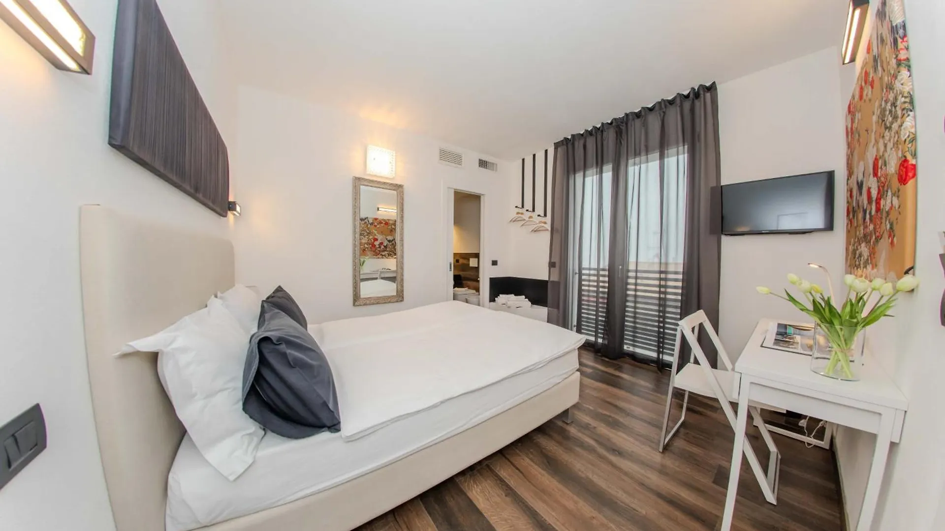 Ca Bianca Hotel Montiano  0*, Montiano (Emilia-Romagna) Italy